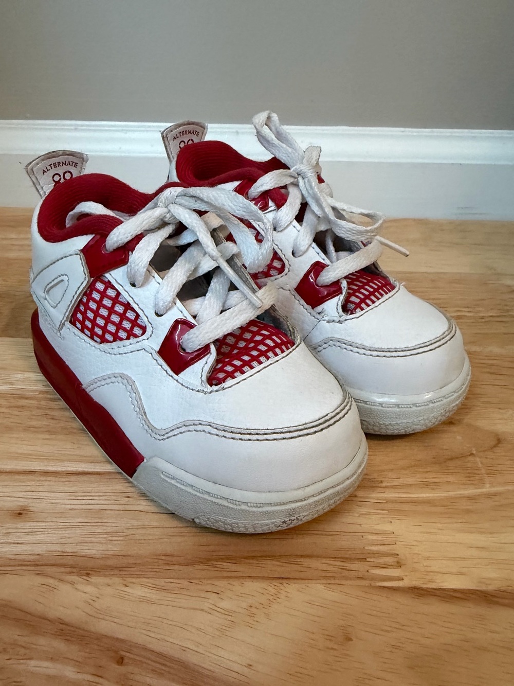 Nike Air Jordan 4 IV Retro Alternate 89 Red and White Size 6C Toddler No Insoles